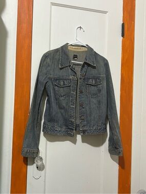 GAP distressed vintage Jean jacket